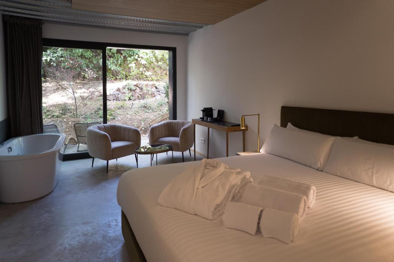 Box Art Alpino Hotel นาวาเซร์ราดา ภายนอก รูปภาพ
